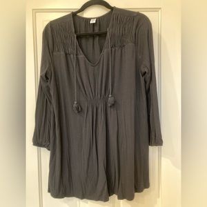 Old Navy Maternity Top in Black, Large